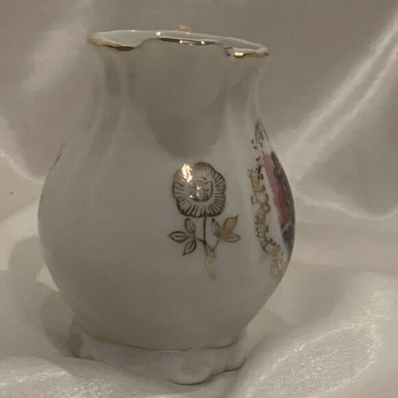 Royal Vienna. Japan. Creamer or Individual Syrup Pitcher. Courtship 1146. B2 - Picture 4 of 6